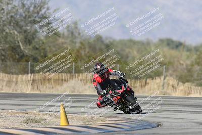 media/Dec-01-2025-Moto Forza (Mon) [[2daa91e15f]]/2-Intermediate Group/Session 3 (Turn 3)/